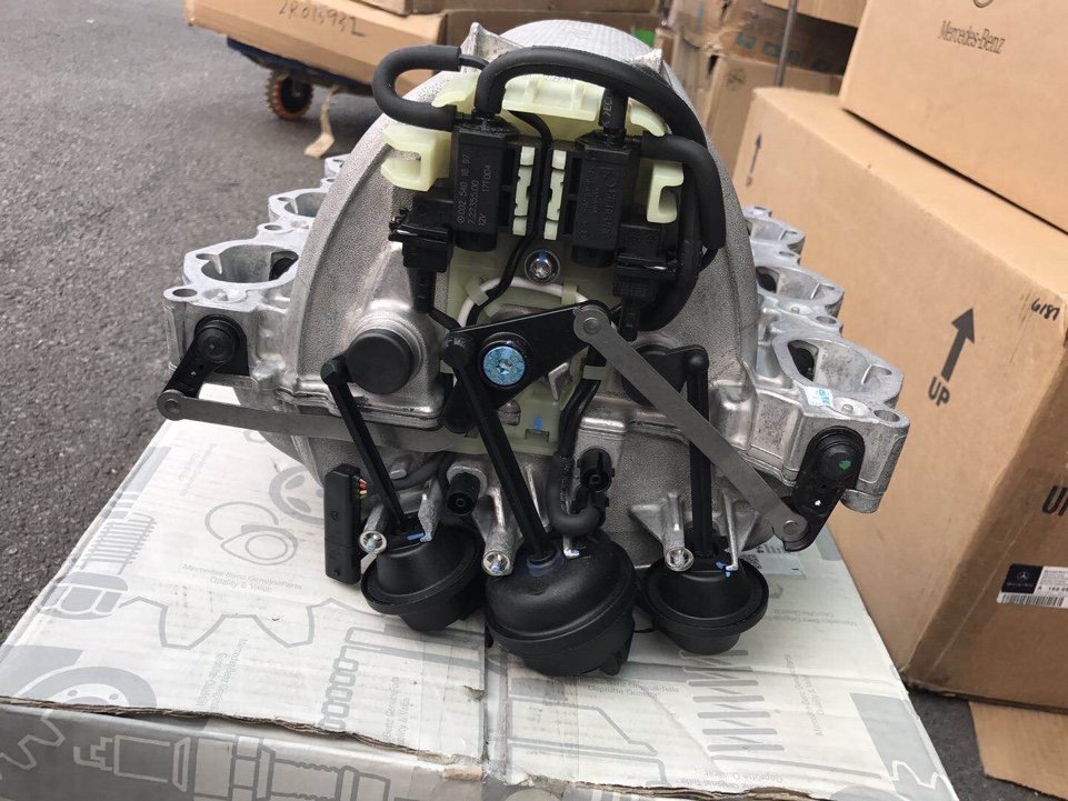 Cổ hút xe Mercedes M272