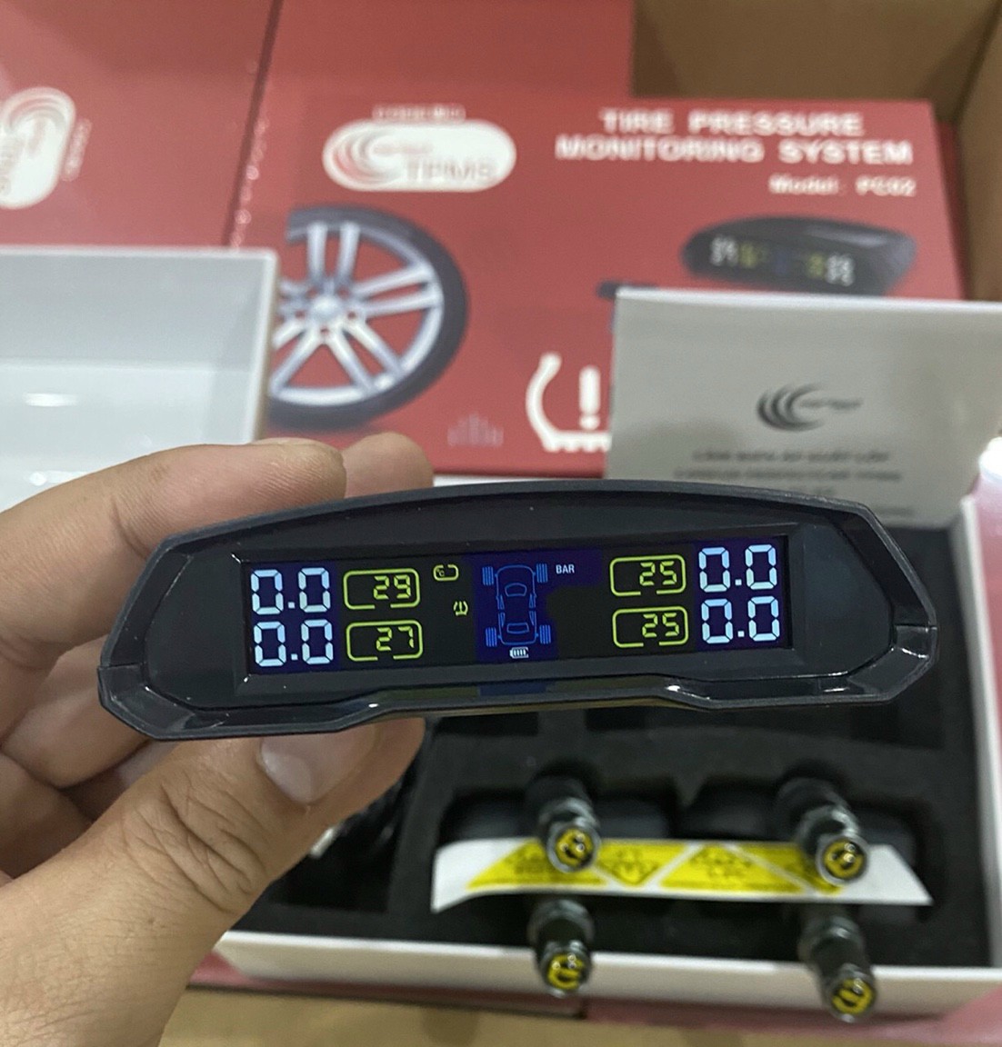 Cảm biến áp suất lốp CareUD PC02