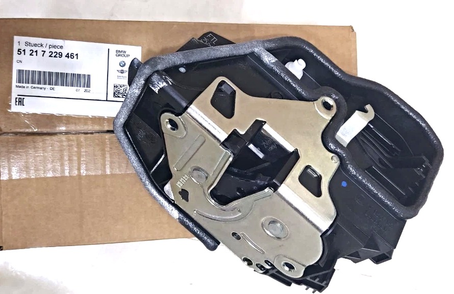 Khóa ngậm cửa xe BMW X1