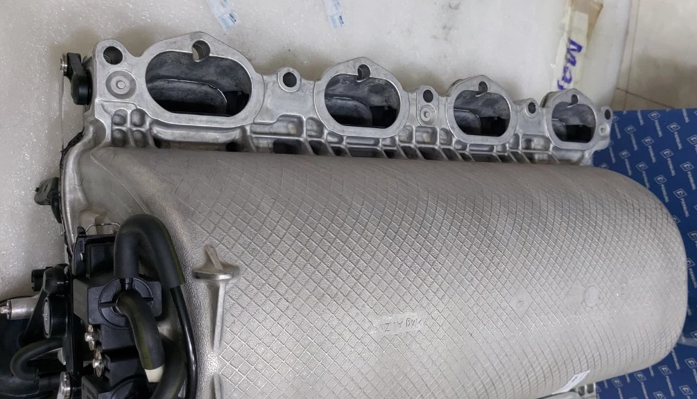 Cổ hút xe Mercedes GL450