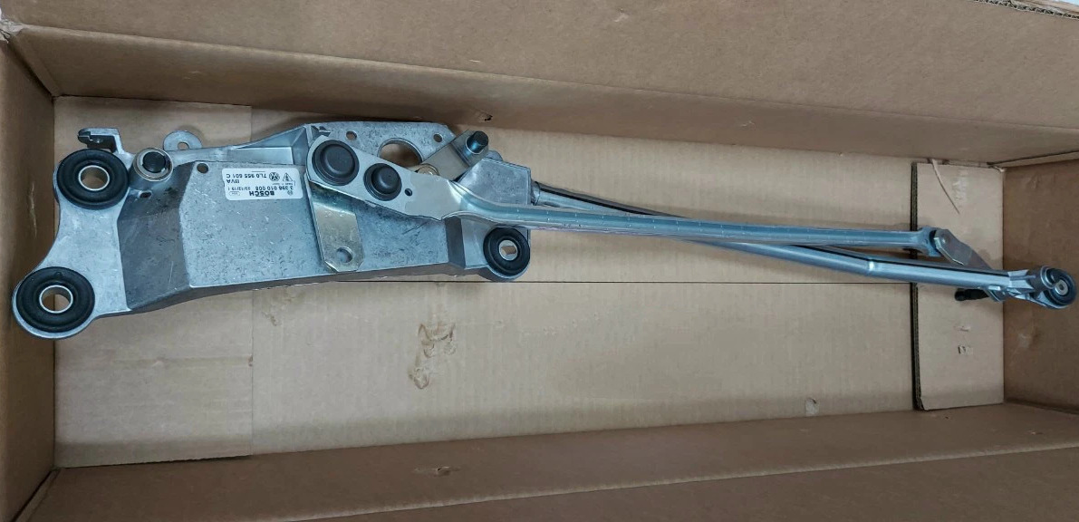 Giằng gạt mưa Volkswagen Touareg