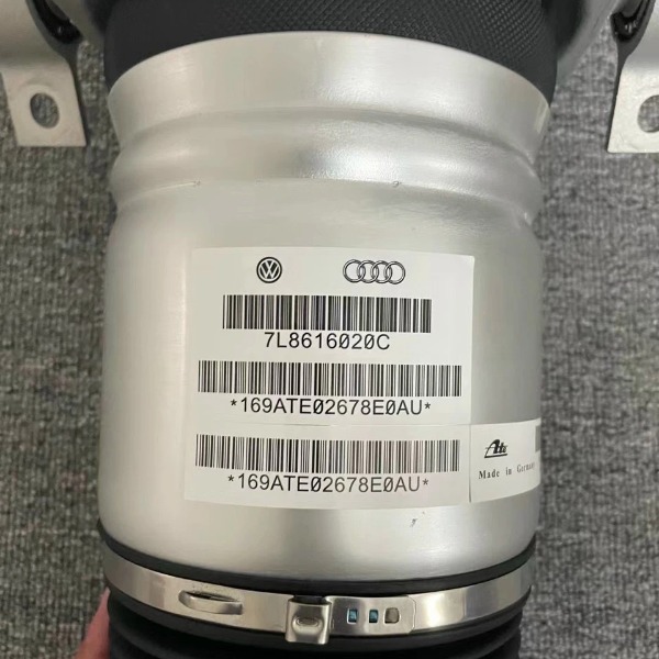 Giảm xóc xe Audi Q7 Mã 7L8616020A