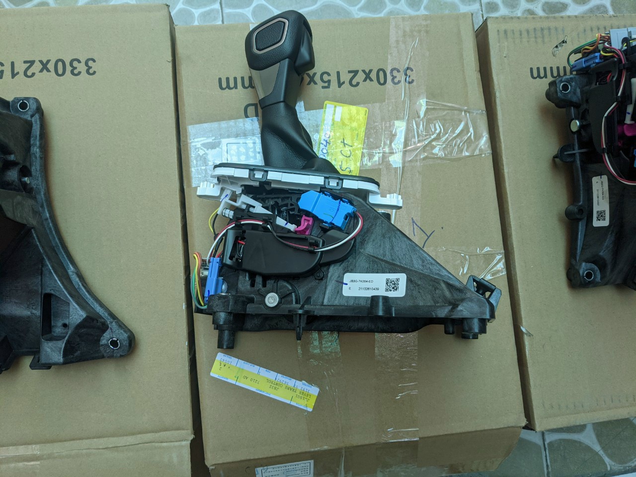 Cụm cần đi số Ford Ranger 2008-2018