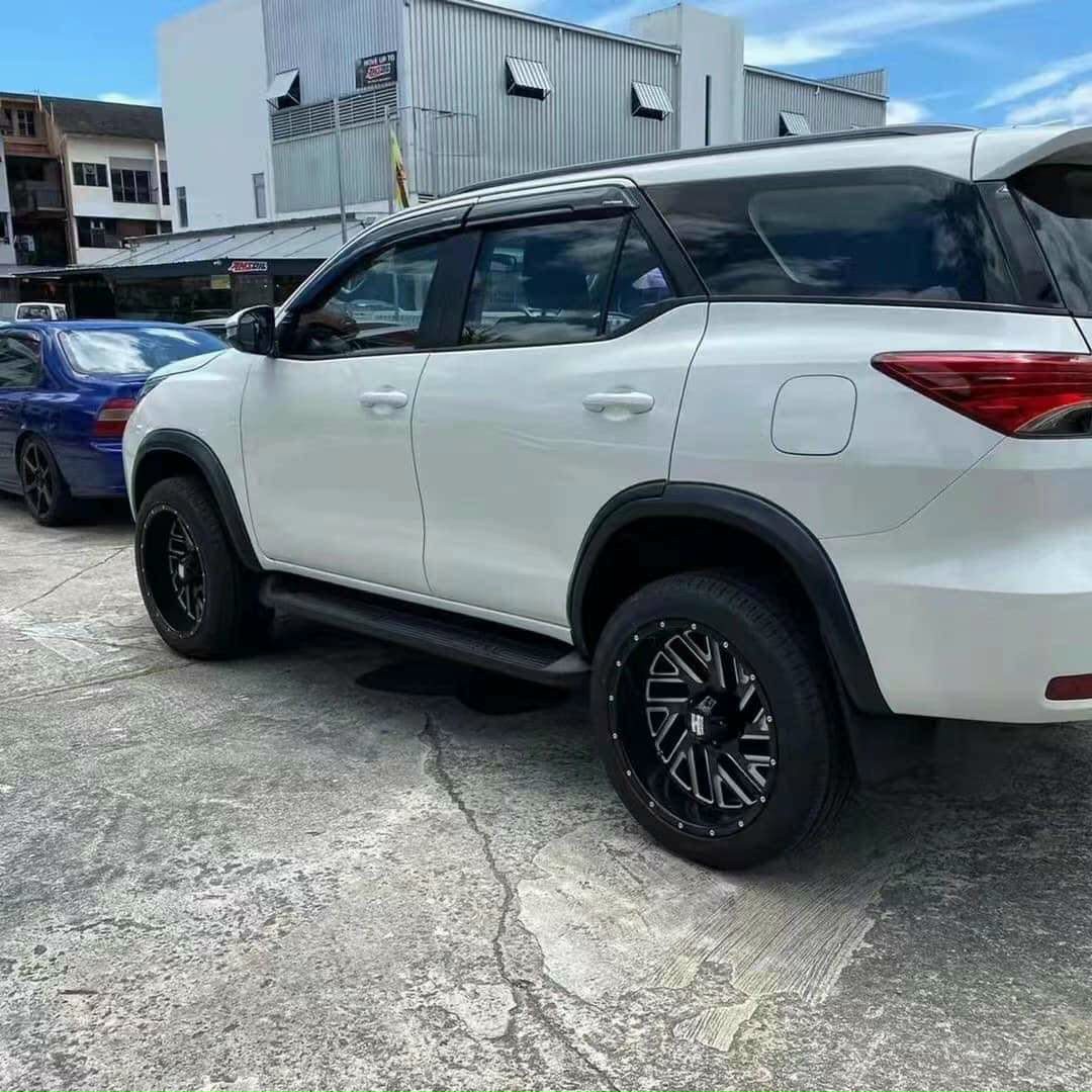 Bộ cua lốp xe Toyota Fortuner 2017-2023
