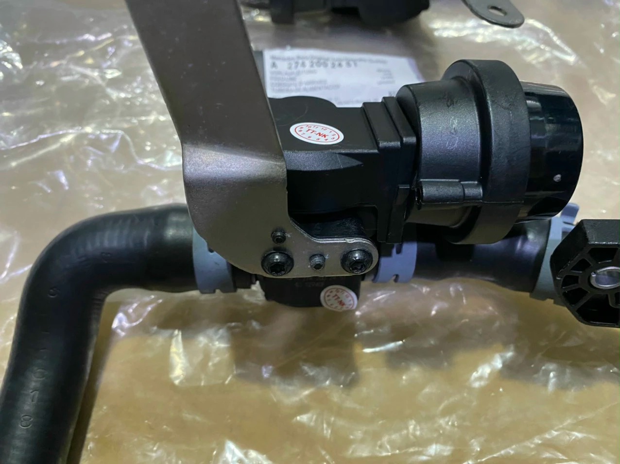 Cụm van giàn sưởi xe Mercedes E200 2013-2023