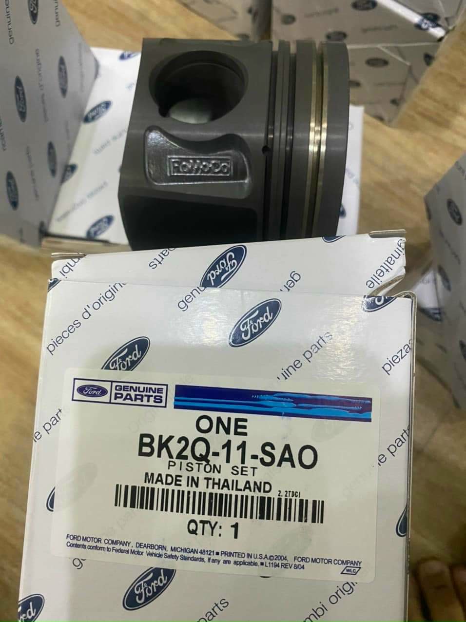 Piston quả nén xe Ford Ranger 2008-2018