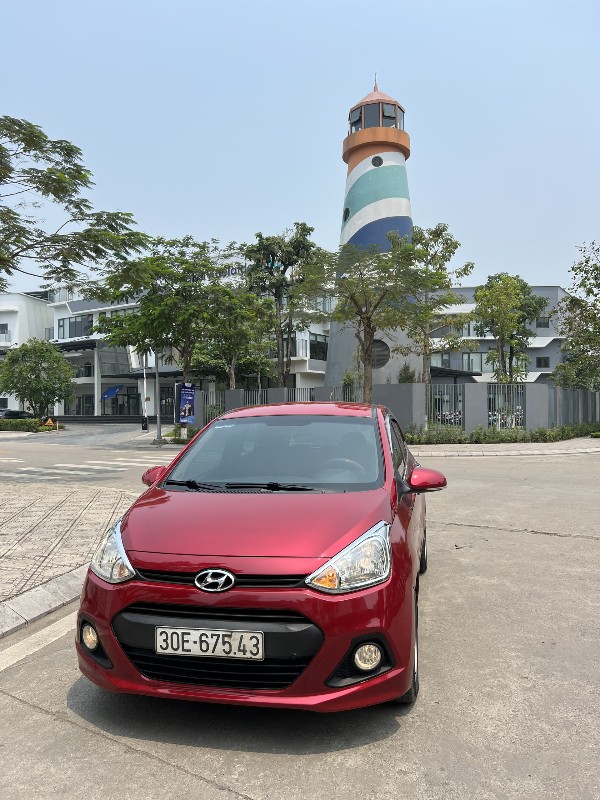 Hyundai I10 Hatchback màu đỏ 2016 biển Hà Nội