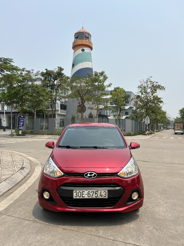 Hyundai I10 Hatchback màu đỏ 2016 biển Hà Nội