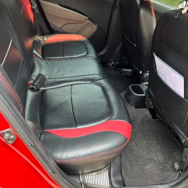 Hyundai I10 Hatchback màu đỏ 2016 biển Hà Nội