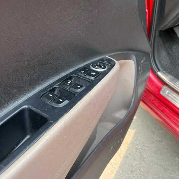 Hyundai I10 Hatchback màu đỏ 2016 biển Hà Nội