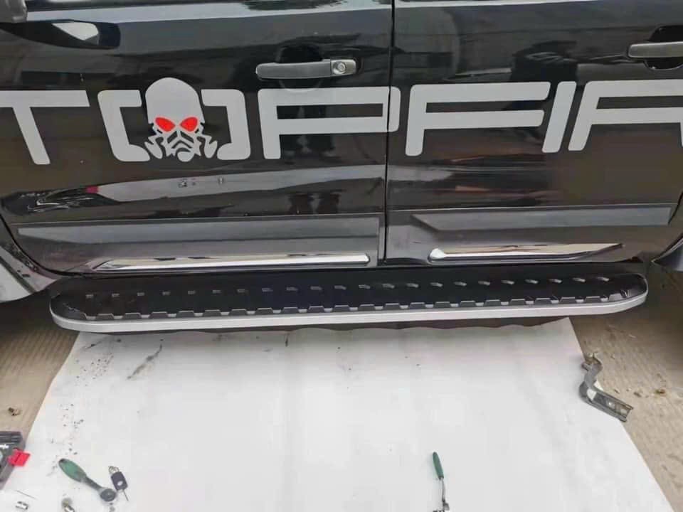 BẬC LÊN XUỐNG FORD RANGER 2016,2017,2018,2019,2020 MÃ SS001