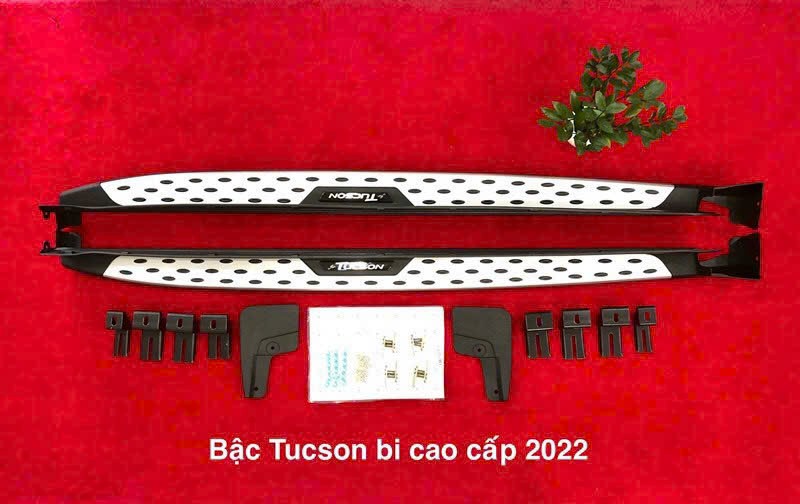 BẬC LÊN XUỐNG HYUNDAI TUCSON 2022, 2023