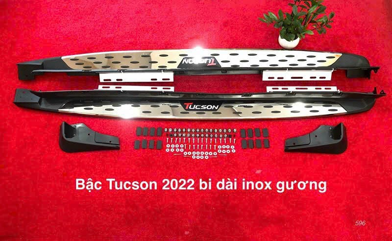 BẬC LÊN XUỐNG HYUNDAI TUCSON 2022, 2023