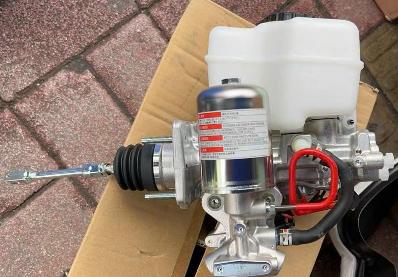 Cụm tổng phanh Lexus GX460 2013-2016 Mã 47050-60570