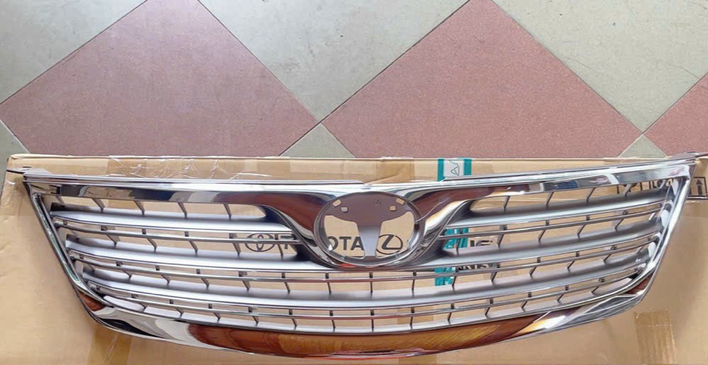 Mặt ca lăng Toyota Camry 2007-2009 Mã 53111-06130