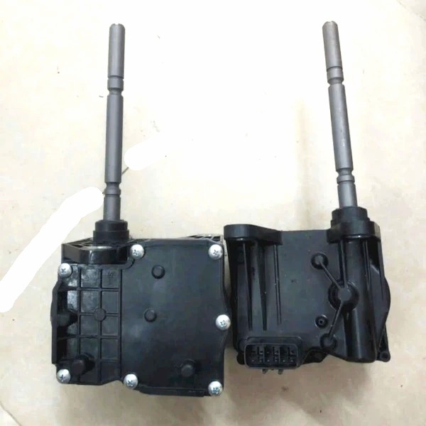 Mô tơ gài cầu Toyota Hilux 2015-2021 | 3641071010