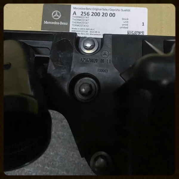 Van hằng nhiệt Mercedes S450 2017-2020 Mã A2562002000