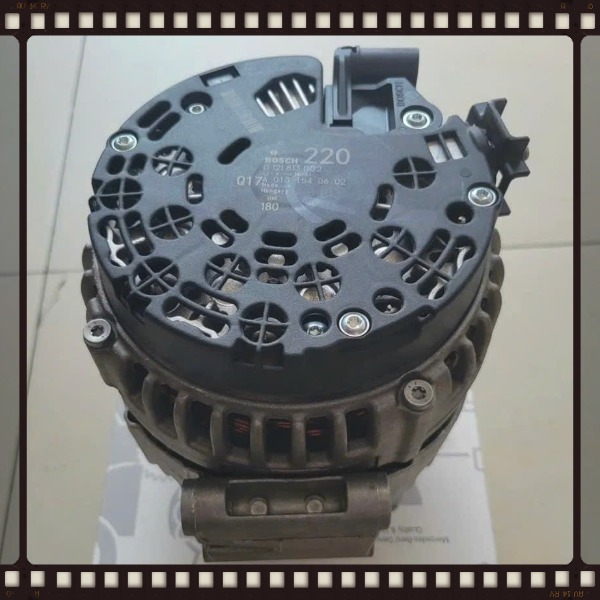 Máy phát Mercedes GL class 2006-2012 Mã A0141540402