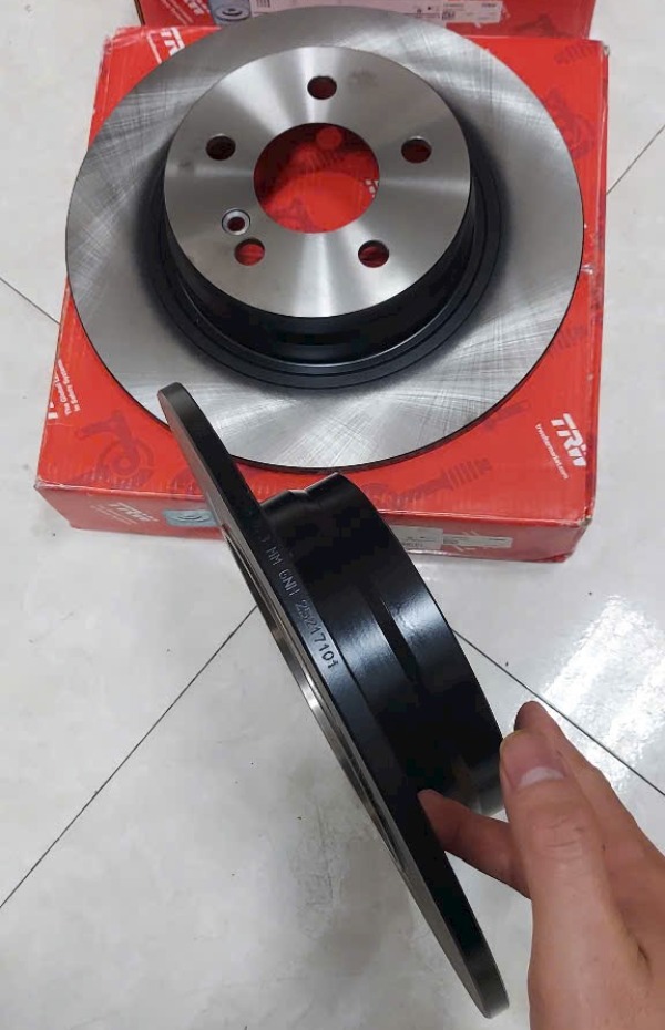 Đĩa phanh trước xe Mercedes C200 2007-2014 Mã A2124211312