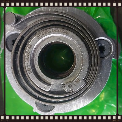 Bánh răng cam hút xe Range Rover Velar 2017-2022 Mã JDE38702