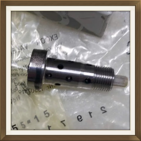 Van trục cam vvt Mercedes GLS500 2010-2018 Mã A2760500278