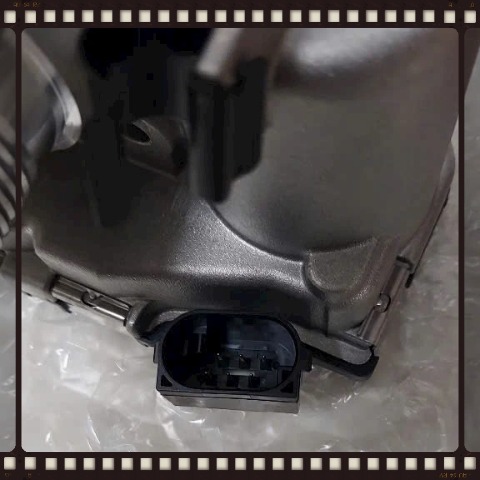 BƯỚM GA - HỌNG GA XE JAGUAR XF MÃ LR024970