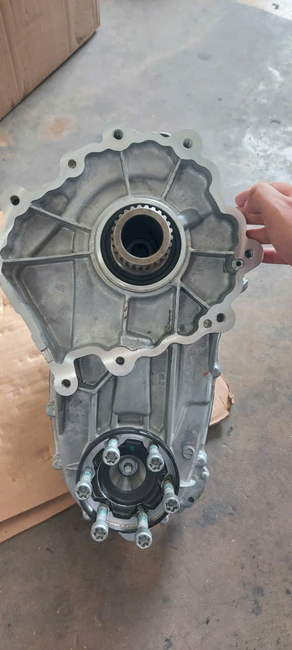 Hộp số phụ Mercedes GLS Class 2019-2025 Mã A1672807300