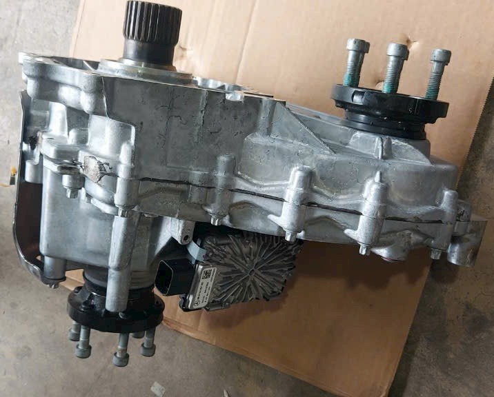 Hộp số phụ Mercedes GLE Class 2019-2025 Mã A1672807300