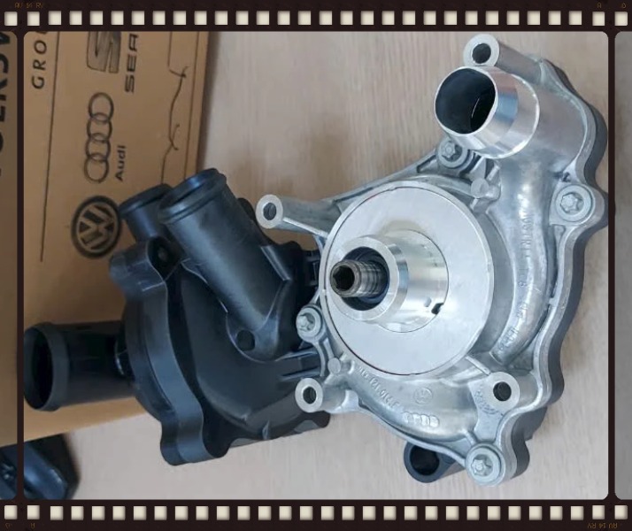 Cụm bơm nước Audi A8 2003-2010 Mã 079121013N; 079121013D