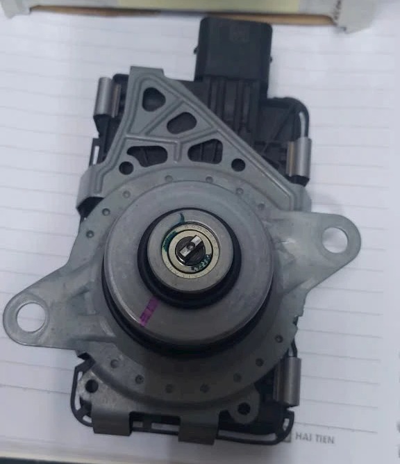 Mô tơ gài cầu Mercedes GLS450 2020-2025 Mã A1679011303