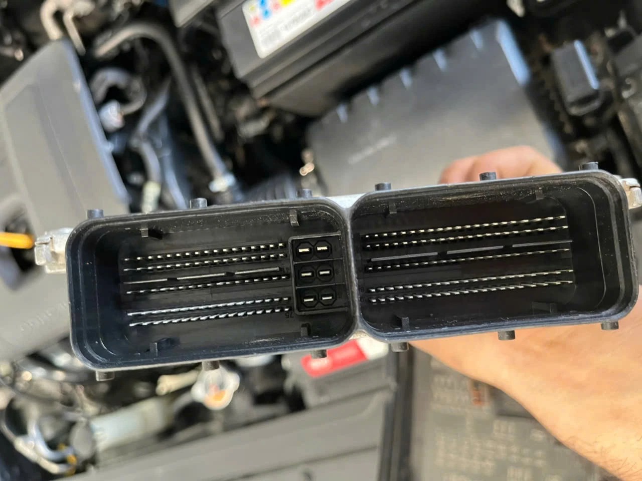 Hộp đen ECU xe Kia Cerato 2020 AT Mã 39170-2EBC1; 39171-2EBC1