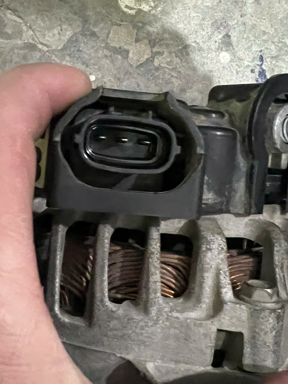 Máy phát điện Kia Rondo 2015 Mã 37300-2E320