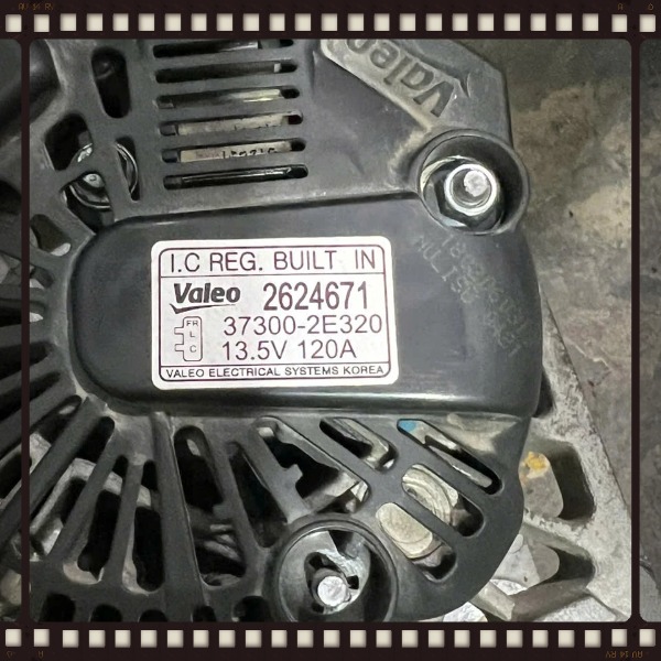 Máy phát điện Kia Rondo 2015 Mã 37300-2E320