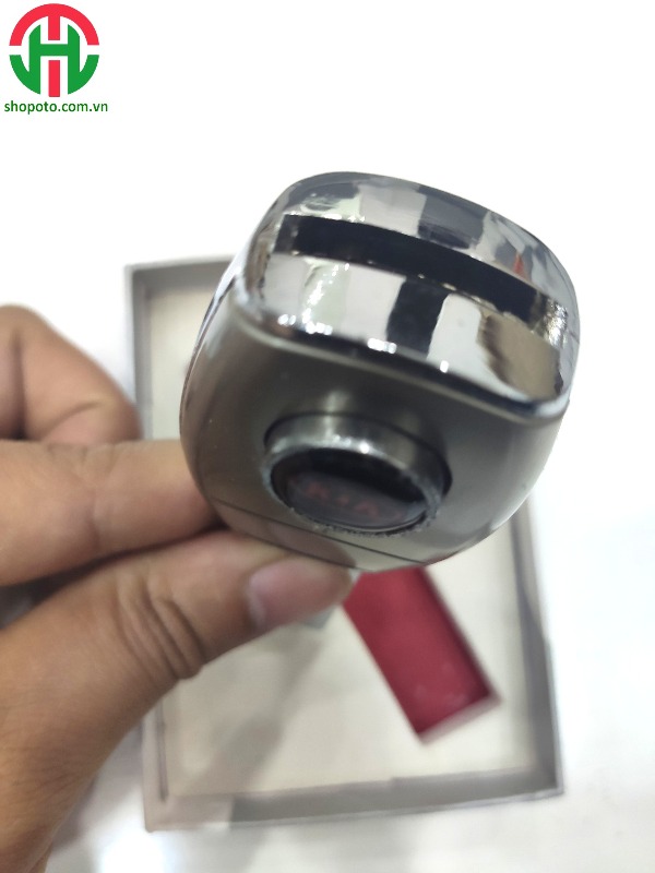 Chốt đai an toàn KIA có khe cắm dây