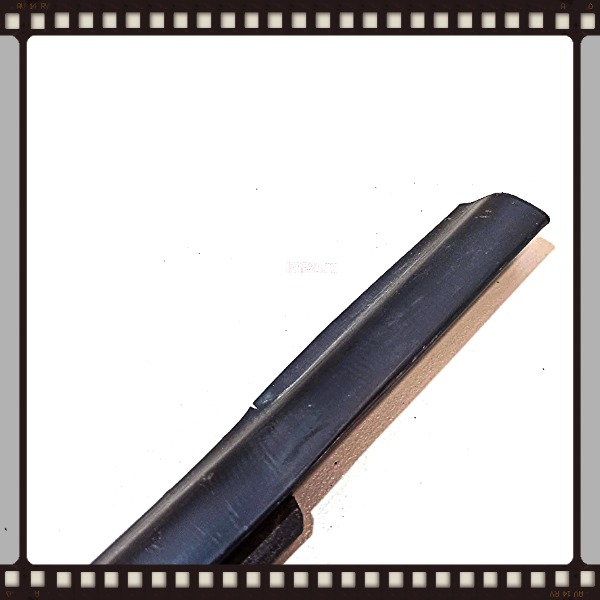 Nẹp chân kính ngoài sau phải Kia Morning/Picanto 2004-2007 | 8322007001