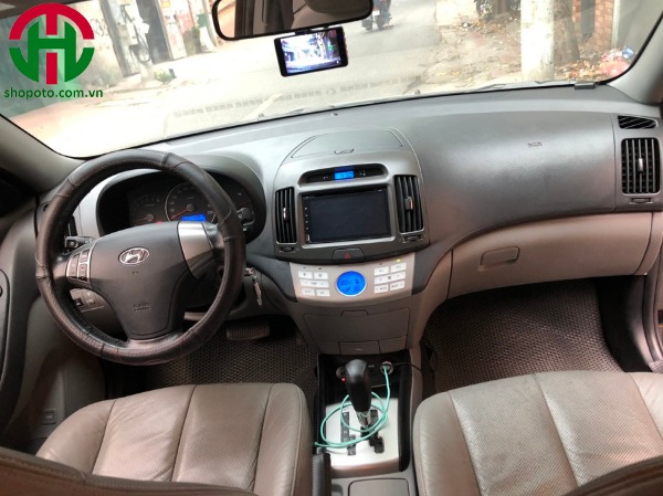 Hyundai Avante 2011 AT