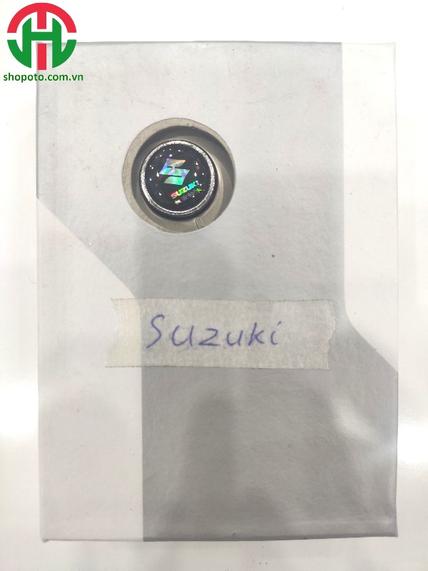 Chốt đai an toàn Suzuki có khe cắm dây