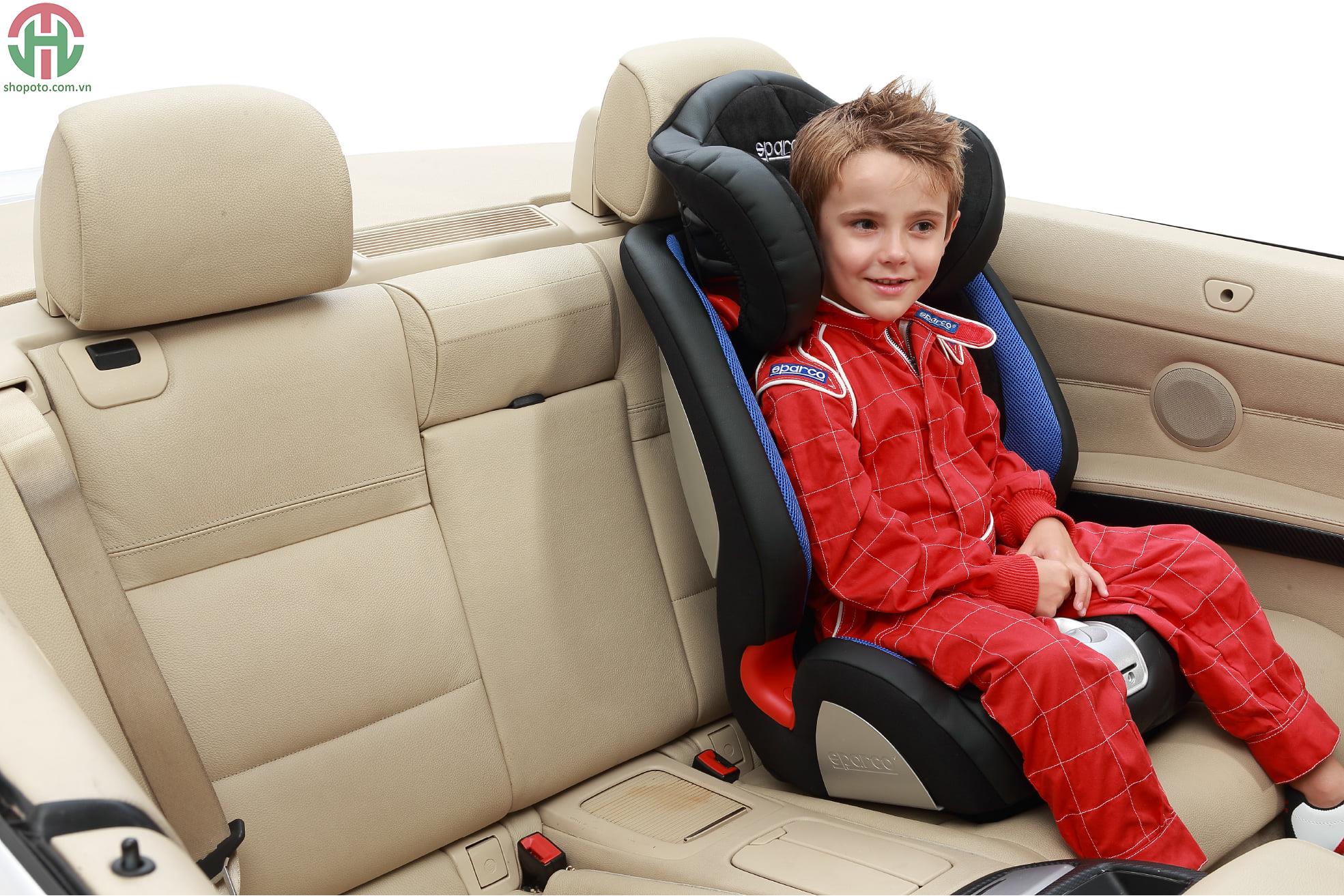 Ghế ngồi ô tô cho bé Sparco F1000K