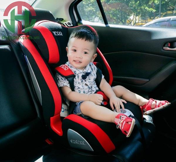 Ghế ngồi ô tô cho bé Sparco F1000K