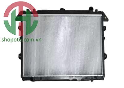 Két nước làm mát Toyota Innova 2015