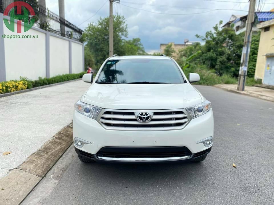 Toyota Highlander 2011 AT