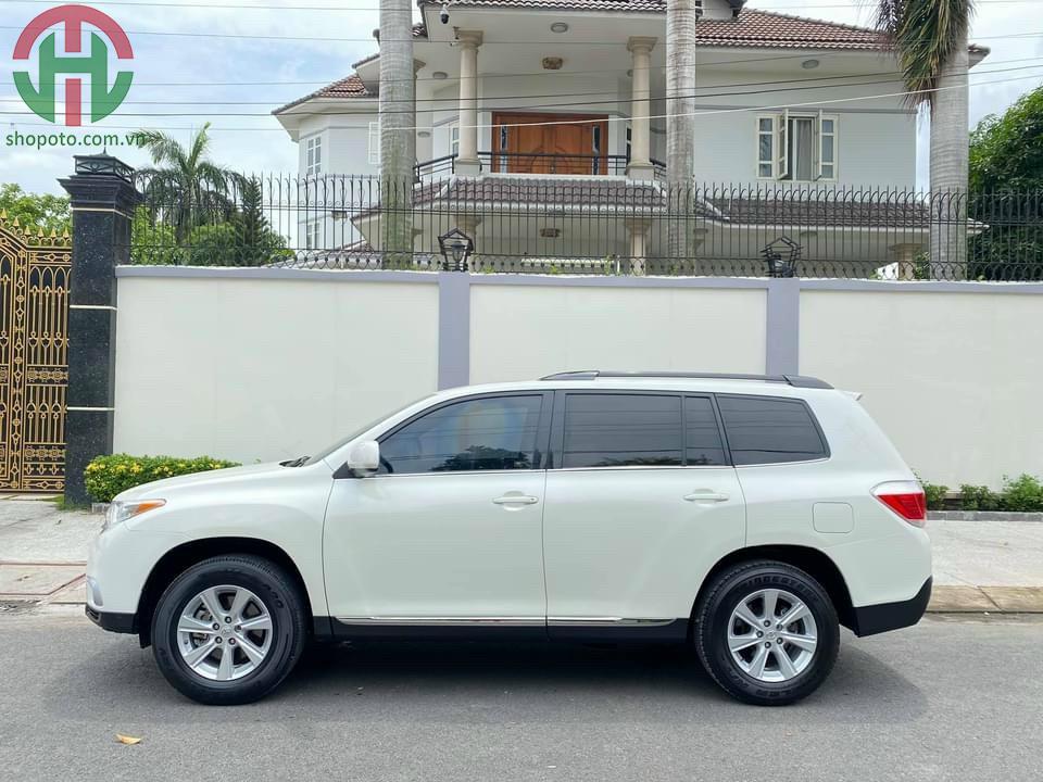 Toyota Highlander 2011 AT