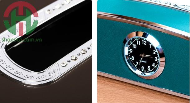 Hộp đựng giấy trên xe ô tô