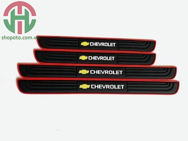 Nẹp bước chân hãng xe