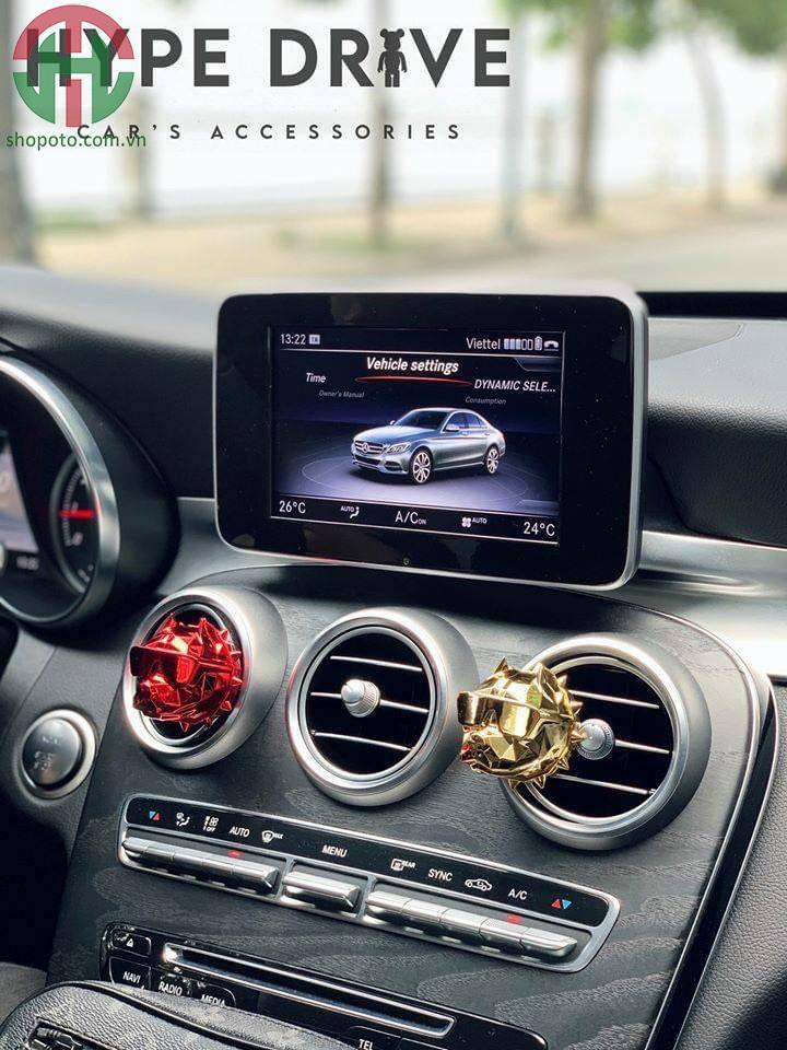 Nước hoa ô tô cài cửa gió điều hòa