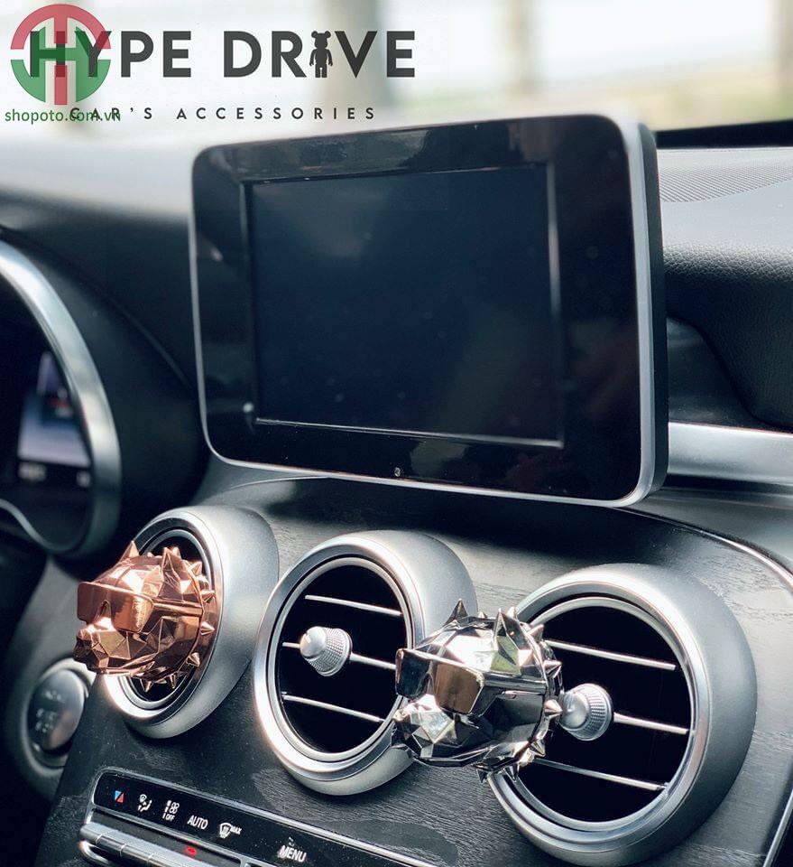 Nước hoa ô tô cài cửa gió điều hòa