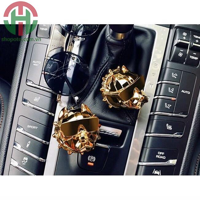 Nước hoa ô tô cài cửa gió điều hòa