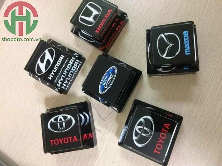 Nước hoa logo hãng xe