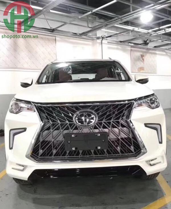 Bộ bodykit nâng đời Toyota Fortuner