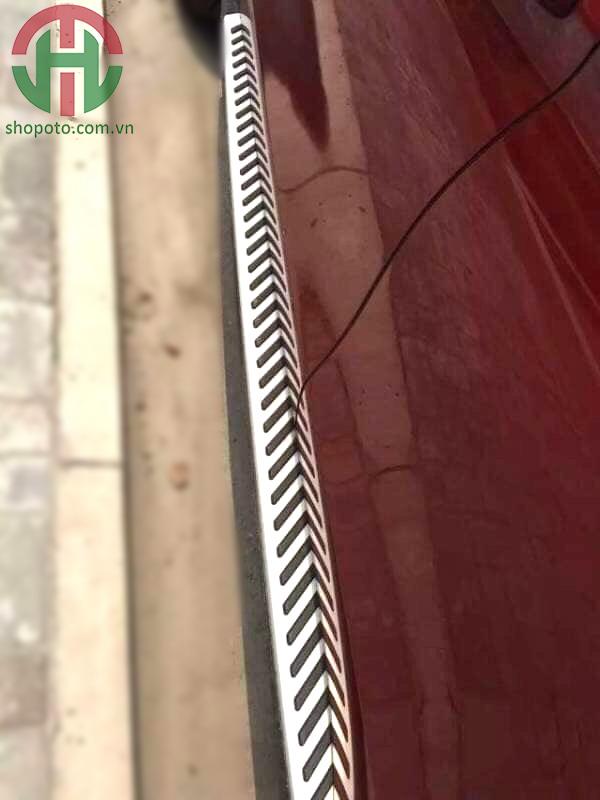 Bậc lên xuống Vinfast Lux Sa 2.0